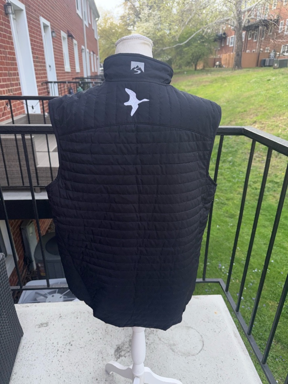 Men's Black Quilted Zip-Front Vest with Logo - Picture 5 of 9